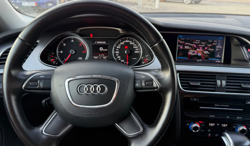 
								Audi A4 Avant 2.0 TDI DPF multitronic S line Sportpaket full									