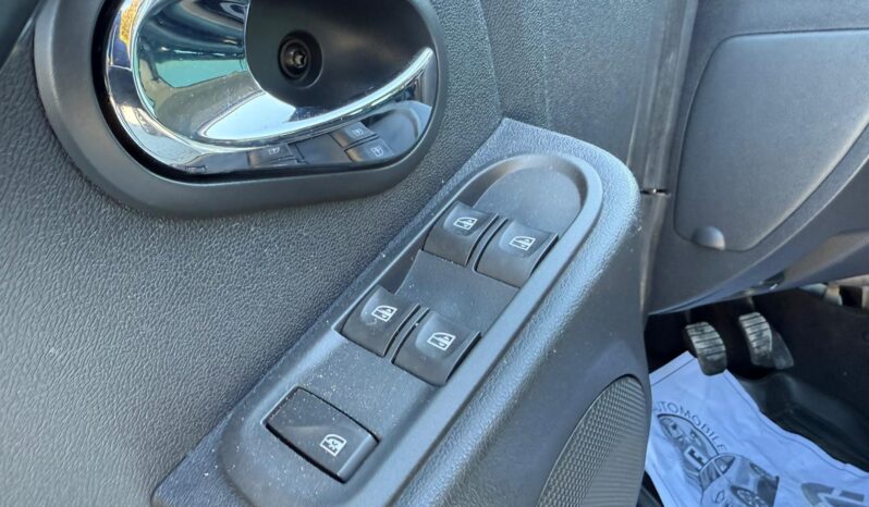 
								Dacia Duster 2014, 1.2 Benzina, Piele, Navi, Posibilitate = RATE = full									