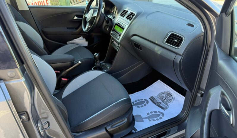 
								Volkswagen Polo 2013, 1.2 benzină, 12 luni Garantie, și în = RATE = full									