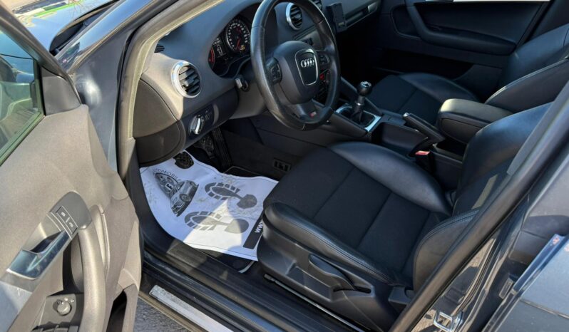 
								Audi A3 S-Line, 2.0 diesel, full, 12 luni Garantie,= RATE = full									