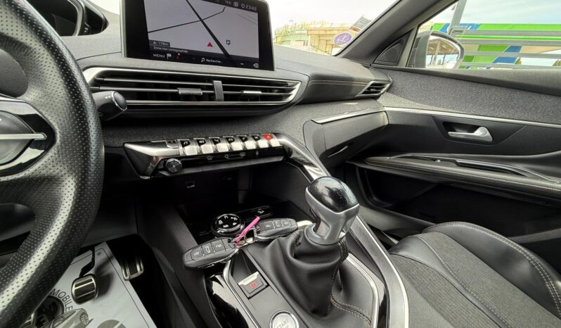 
								Peugeot 3008 GT-Line, 2018, 1.2 Benzina full									