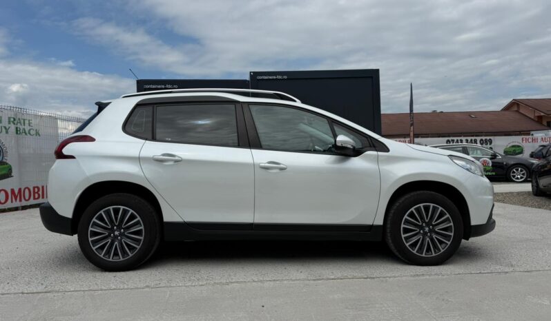 
								Peugeot 2008, 1.2 Benzina full									