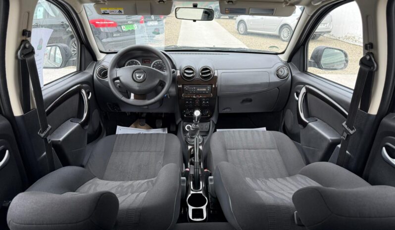 
								Dacia Duster 2011, 1.6 Benzina full									