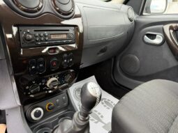 
										Dacia Duster 2011, 1.6 Benzina full									