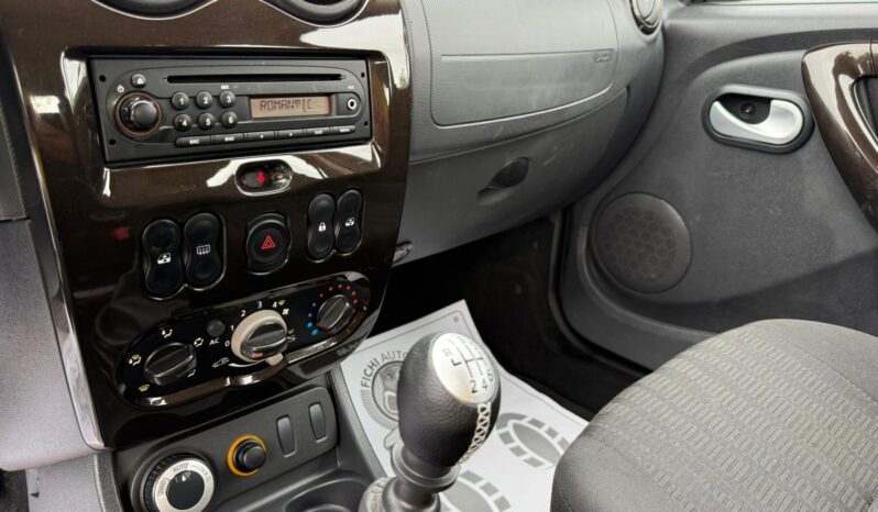 
								Dacia Duster 2011, 1.6 Benzina full									