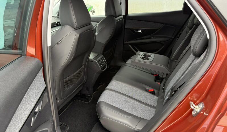 
								Peugeot 3008 2017, 1.2 Benzina full									