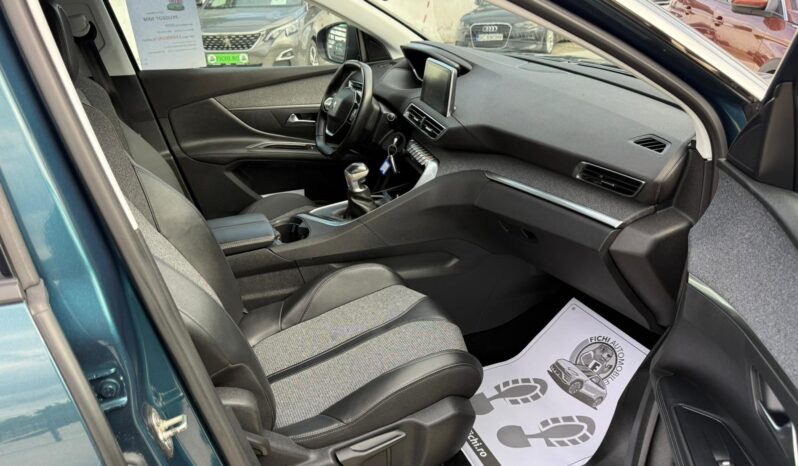 
								Peugeot 5008, 1.5 Diesel full									