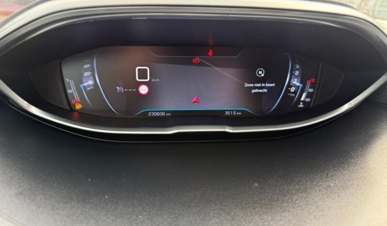 
								Peugeot 5008, 1.5 Diesel full									