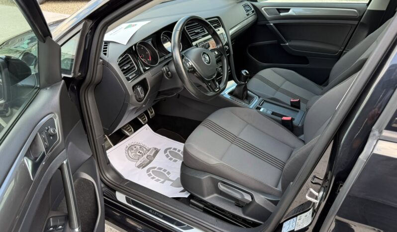 
								Vw Golf VII 2017, 1.6 Diesel full									
